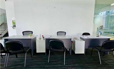 Se Alquila Local Comercial de Lujo en Oceania Business Plaza