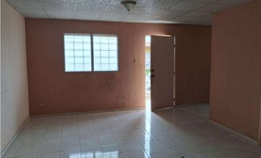 VENTA CASA EN ARRAIJAN RESIDENCIAL VILLAS DE LAGO EMPERADOR (OF)