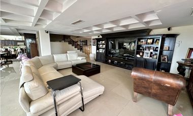 Se vende mansión en Altos de Panamá