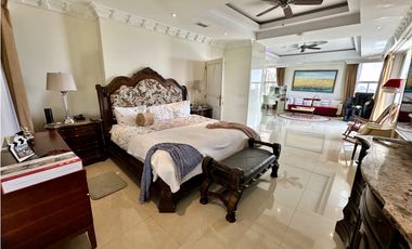 Se vende mansión en Altos de Panamá