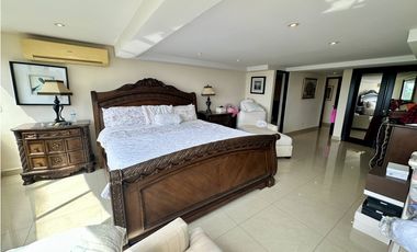 Se vende mansión en Altos de Panamá