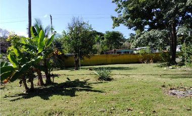 VENTA CASA CON TERRENO EN LAS LAJAS DE CHAME  GANGA CPR
