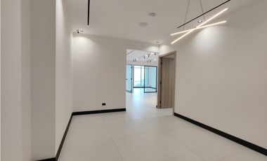 LUJOSA OFICINA REMODELADA EN ALQUILER AVENIDA BALBOA BICSA CP