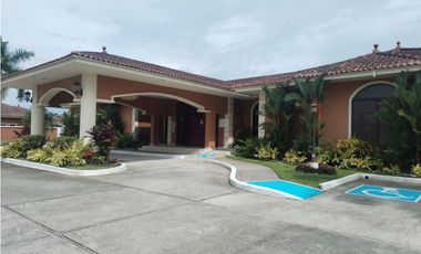 VENTA CASA  EN SUNSET COAST CP