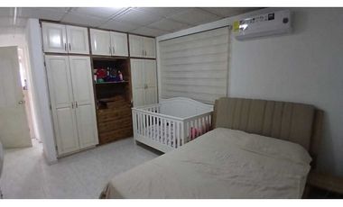 Venta de casa con tres recámaras en Villa Zaita.