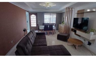 Venta de casa con tres recámaras en Villa Zaita.