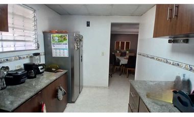 Venta de casa con tres recámaras en Villa Zaita.