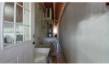 Venta de casa con tres recámaras en Villa Zaita.