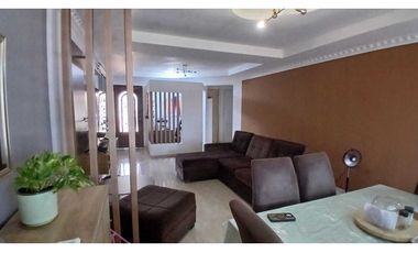 Venta de casa con tres recámaras en Villa Zaita.