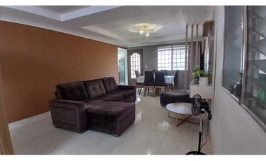 Venta de casa con tres recámaras en Villa Zaita.