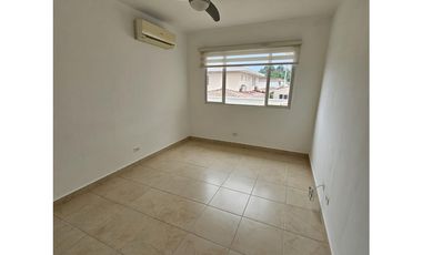 Venta o alquiler en Villa Navona / Brisas del golf ZP