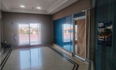 Se Alquila  local comercial en amador (AP)