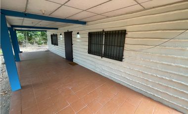 Se Vende Casa en Playa Corona san carlos