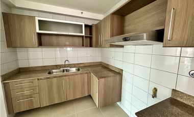 Venta apartamento Kings Park, debajo de avalúo venta rápida