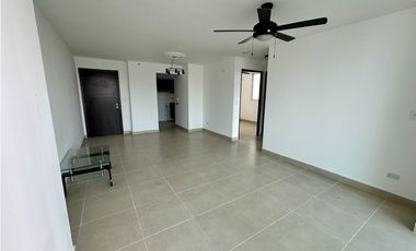 Venta apartamento Kings Park, debajo de avalúo venta rápida