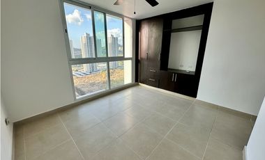 Venta apartamento Kings Park, debajo de avalúo venta rápida
