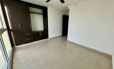 Venta apartamento Kings Park, debajo de avalúo venta rápida