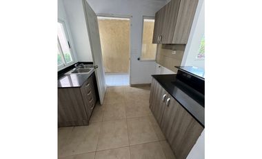 VENTA DE CASA DE 3 RECAMARAS EN CORONADO (PH PARAISO VILLAGE)