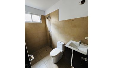 VENTA DE CASA DE 3 RECAMARAS EN CORONADO (PH PARAISO VILLAGE)