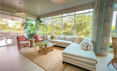 Se vende apartamento en Punta Barco, San Carlos