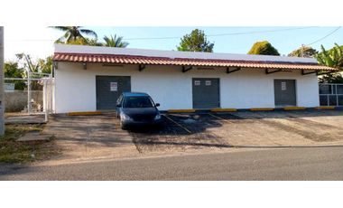 Venta de Terreno  con Nave industrial y locales 1600mtrs