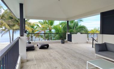 Venta de Casa Lujosa en Buenaventura, Farallón, Coclé