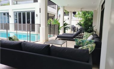 Venta de Casa Lujosa en Buenaventura, Farallón, Coclé