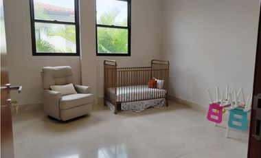 Venta de Casa Lujosa en Buenaventura, Farallón, Coclé