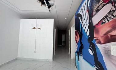 Se alquila local en Plaza Belen