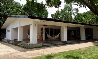RENTA DE CASA DE PLAYA EN CORONADO SEGUNDA LNEA AL MAR