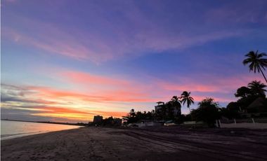 RENTA DE CASA DE PLAYA EN CORONADO SEGUNDA LNEA AL MAR
