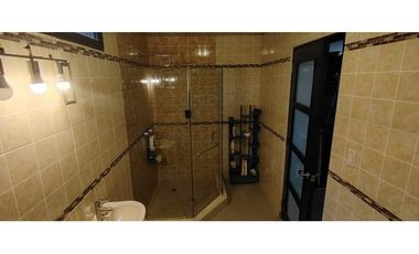 se vende hermosa casa EN REMATE  vista alegre arraijan