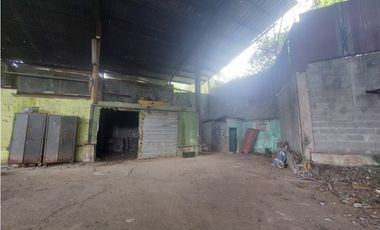 Vendo propiedad con 1000m2 sobre vía principal Chorrera