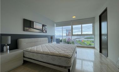 Se Vende Apartamento en Costa del Este (AL)