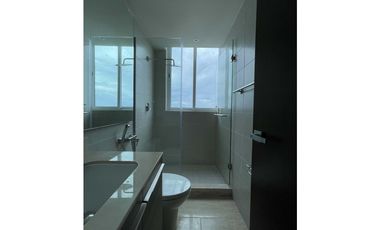 Se Alquila en Apartamento en Costa del Este (AL)