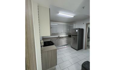 Se Vende Apartamento Amoblado en Calle 50 (AL)