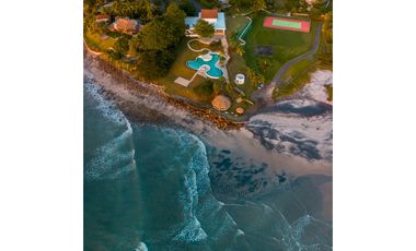 Propiedad de Lujo con Acceso Directo al Mar en Punta Barco Resort
