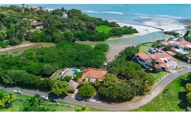 Propiedad de Lujo con Acceso Directo al Mar en Punta Barco Resort