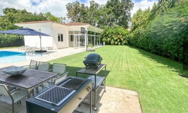 Vendo amplia y bella casa en Fairway Estates