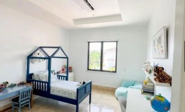 Vendo amplia y bella casa en Fairway Estates