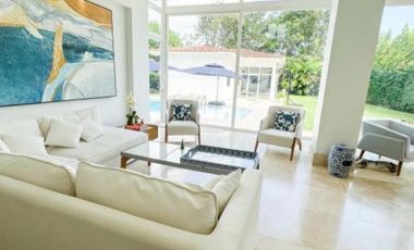 Vendo amplia y bella casa en Fairway Estates