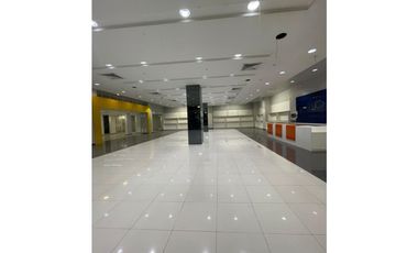 Alquiler de local de 577 metros en Los  Andes Mall