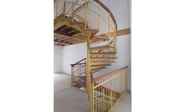 Locales Comerciales en Alquiler – Entrada de Casco Viejo