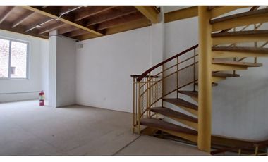 Locales Comerciales en Alquiler – Entrada de Casco Viejo