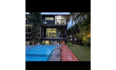 Se alquila casa remodelada