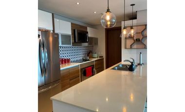 Se alquila apartamento en Costa del este