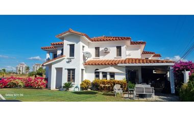 SE VENDE CASA EN VISTAMAR