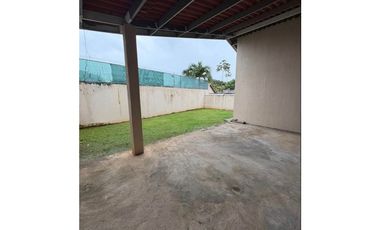 Se alquila casa en costa verde
