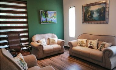 SE VENDE CASA EN EL VALLE DE ANTON