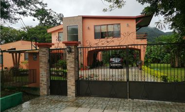 SE VENDE CASA EN EL VALLE DE ANTON